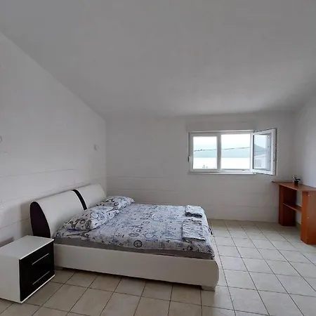 بيت ضيافة Lamia نيوم